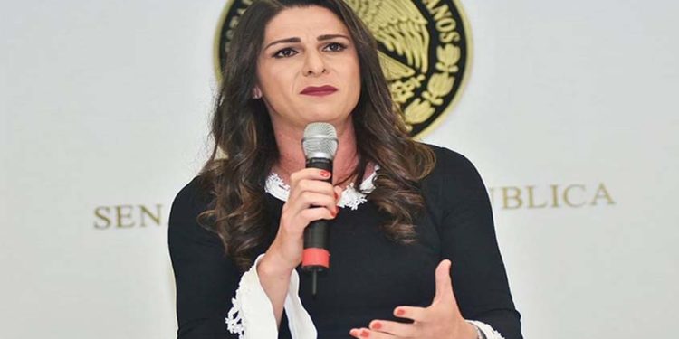 Ana Gabriela Guevara, fue denunciada por intento de homicidio.