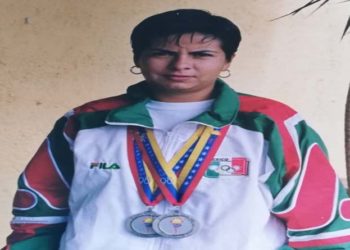 El tenis me forjó: “Chela” Vélez