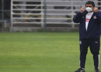 Luis Fernando Tena ha dado positivo por COVID-19