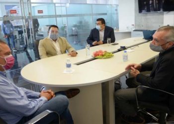 Raúl Morón establece lazos de colaboración social con el Club Atlético Morelia