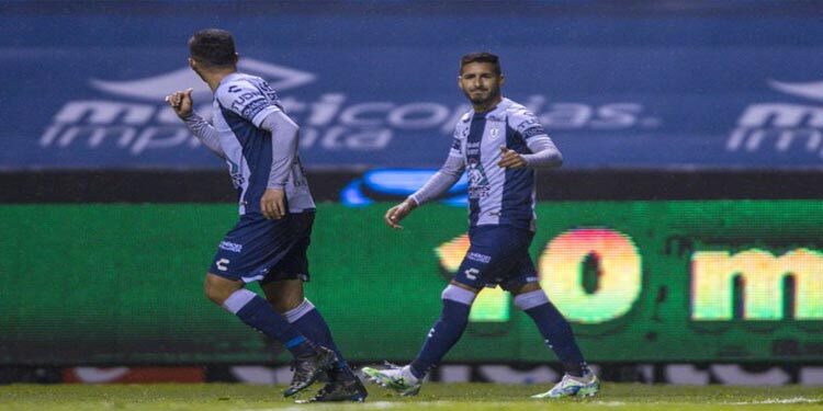 Pachuca vence por la mínima al Puebla