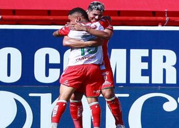 Necaxa logra su primera victoria del Guard1anes 2020