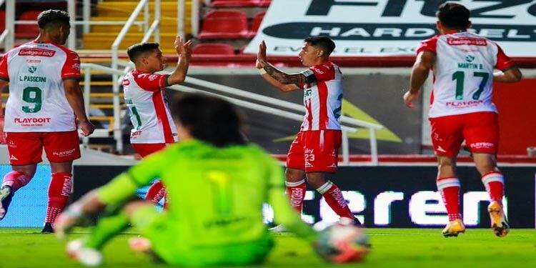Necaxa celebra con triunfo su aniversario