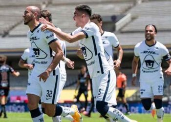 Pumas goleó a Xolos