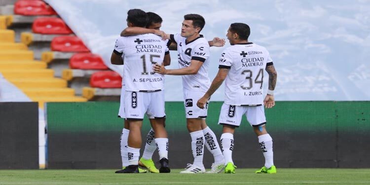 Los Gallos descarrilan a la Máquina