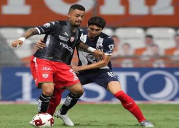 Rayados y Necaxa dividen puntos