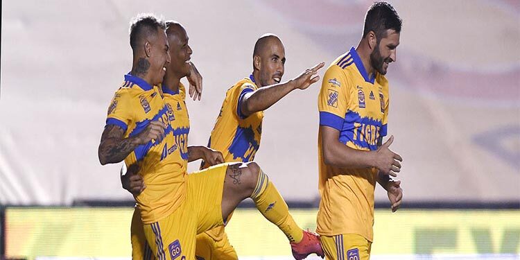 Tigres le quita el invicto al Puebla