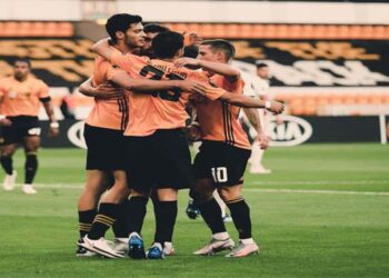 Raúl Jiménez y los Wolves avanzan a Cuartos de Final de la Europa League
