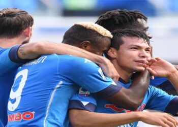 ‘Chucky’ Lozano marca su segundo doblete en el triunfo ante el Atalanta