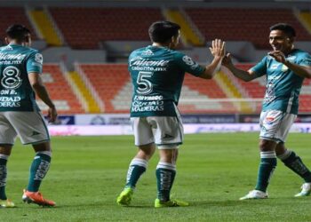 León vence al América y se afianza en lo alta de la tabla