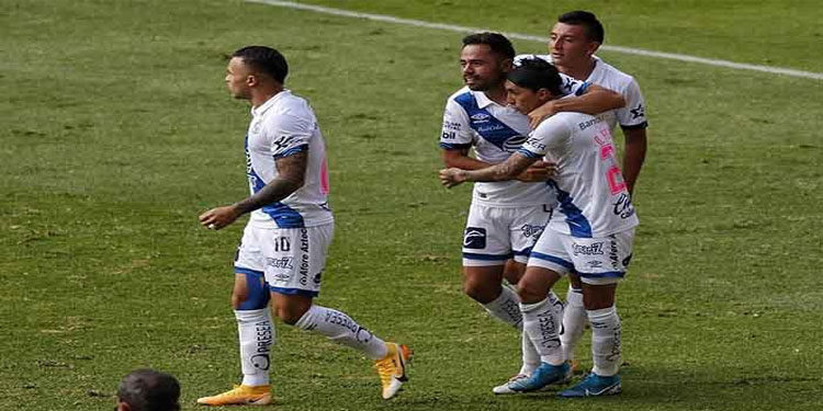 Puebla vence al Atlas y mantiene esperanzas de repechaje