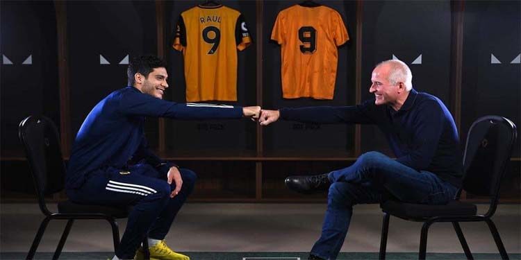 Raúl Jiménez renovó contrato con el Wolverhampton hasta el 2024