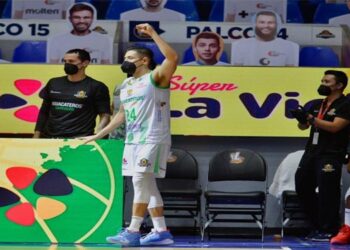 Aguacateros pega primero en los Playoffs de la LNBP