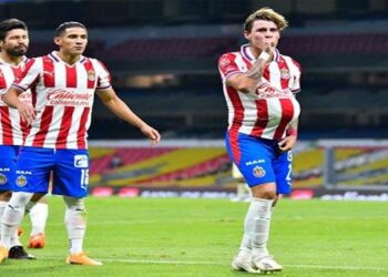 Chivas se queda con el Clásico Nacional y el boleto a Semifinales