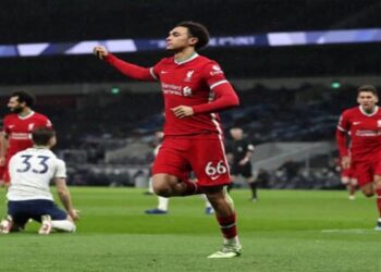 Liverpool regresa a la senda de la victoria