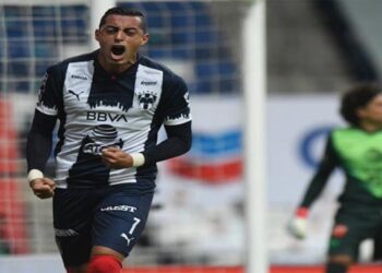 Los Rayados frenan el vuelo del Águila
