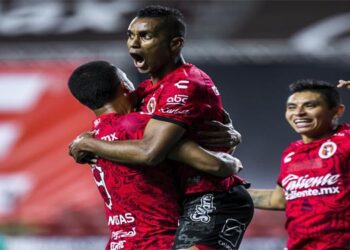Los Xolos le quitan el invicto y el lidrato al Toluca