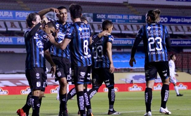 Los Gallos vencen a los Tuzos en casa