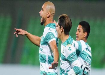 Santos le quita el invicto a Rayados