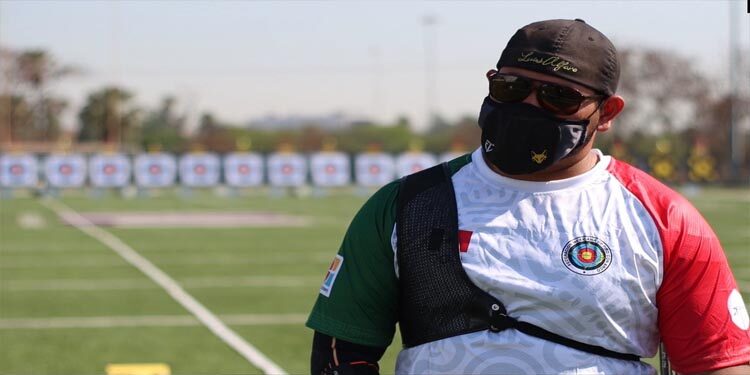 Luis Álvarez logra bronce y plaza olímpica para México en Tiro con Arco