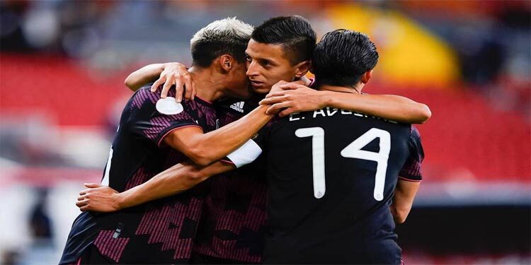 México avanza a Semifinales como líder del grupo A