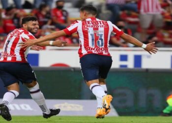 Las Chivas se llevan el Clásico Tapatío