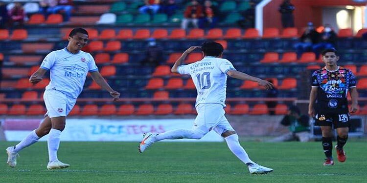 Mineros golea a Alebrijes y logra su boleto a los Cuartos de Final