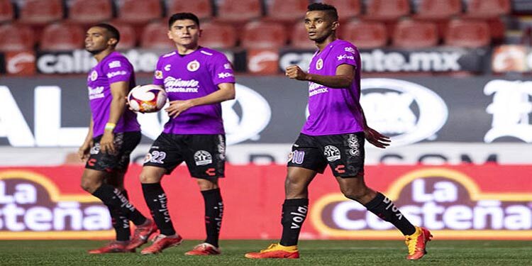 Los Xolos vencen al Necaxa en el debut de Robert Dante Siboldi