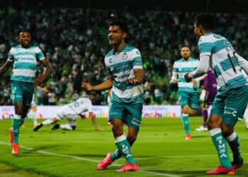 Santos pone pie y medio en la Final