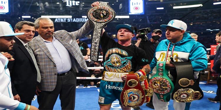 Saúl ‘Canelo’ Álvarez derrota por nocaut técnico a Billy Joe Saunders