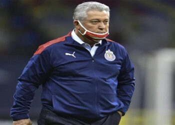 OFICIAL | Víctor M. Vucetich renueva un año más con Chivas