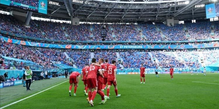 EURO 2020 | Rusia gana y se mete de lleno en la lucha por el Grupo B