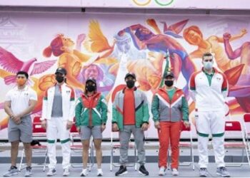 Presentan los uniformes de la delegación mexicana que participará en Tokio 2020