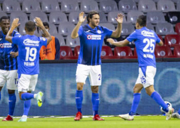 La Máquina arrolla a los Diablos en el Azteca