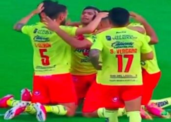 Los Canarios picotean a los Toros y logran su primera victoria del torneo