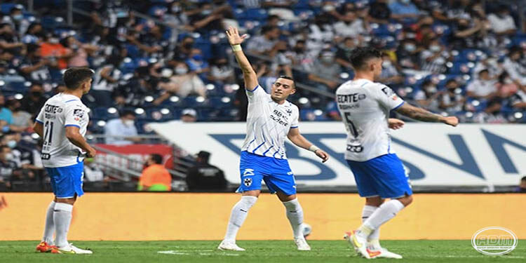 Funes Mori hace historia en el triunfo de Rayados ante Pachuca