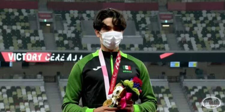 Rodolfo Chessani gana Medalla de Oro en los 400 metros