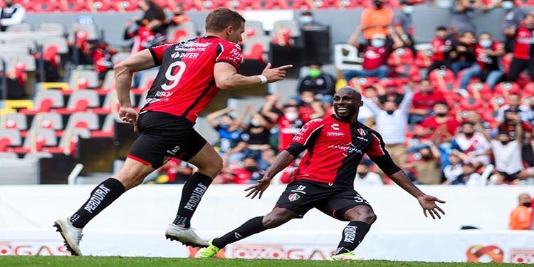 Atlas vence a Rayados en el Jalisco