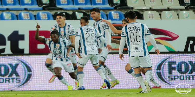 Pachuca vence al Necaxa en duelo de necesitados