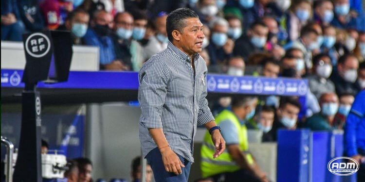 OFICIAL | Ignacio Ambriz es cesado de la dirección técnica del SD Huesca