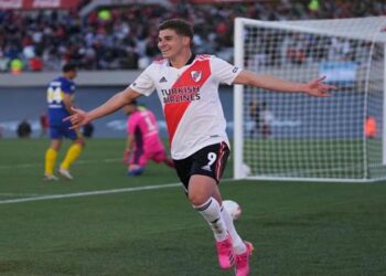 River Plate se lleva el Superclásico y es líder de la Liga Profesional
