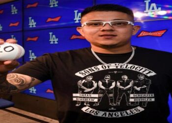 ¡Histórico! Julio Urias es el mexicano más joven en lograr 20 triunfo en una temporada en la MLB