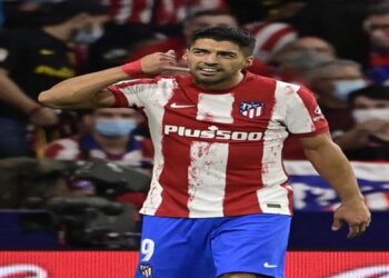 De la mano de Luis Suárez, el Atlético de Madrid hunde más al Barcelona