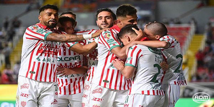 Necaxa gana y sueña con Liguilla