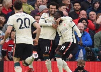 Liverpool humilla al Manchester United en Old Trafford
