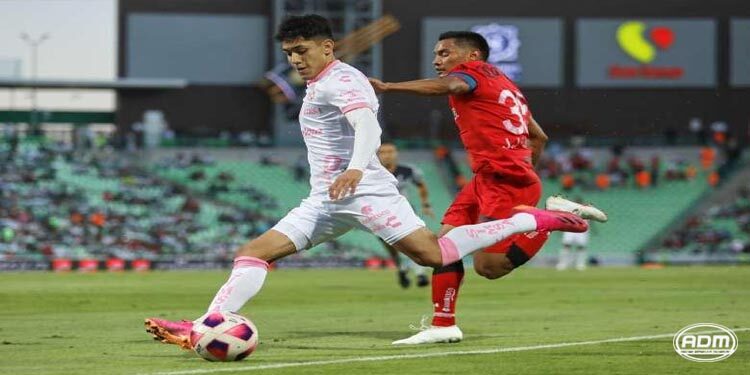 Santos y Toluca dividen puntos