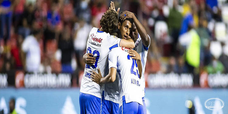 La Máquina pita en la Frontera