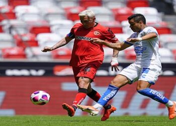 Los Gallos le arrebatan el triunfo a los Diablos