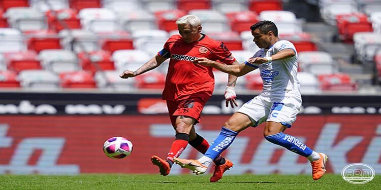 Los Gallos le arrebatan el triunfo a los Diablos