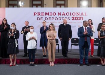 AMLO entregó el Premio Nacional de Deportes 2021